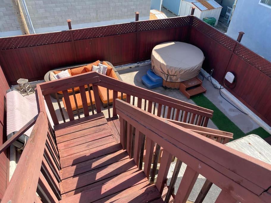 Ocean View 5 Bedroom With 3 Decks And Casa de férias San Diego