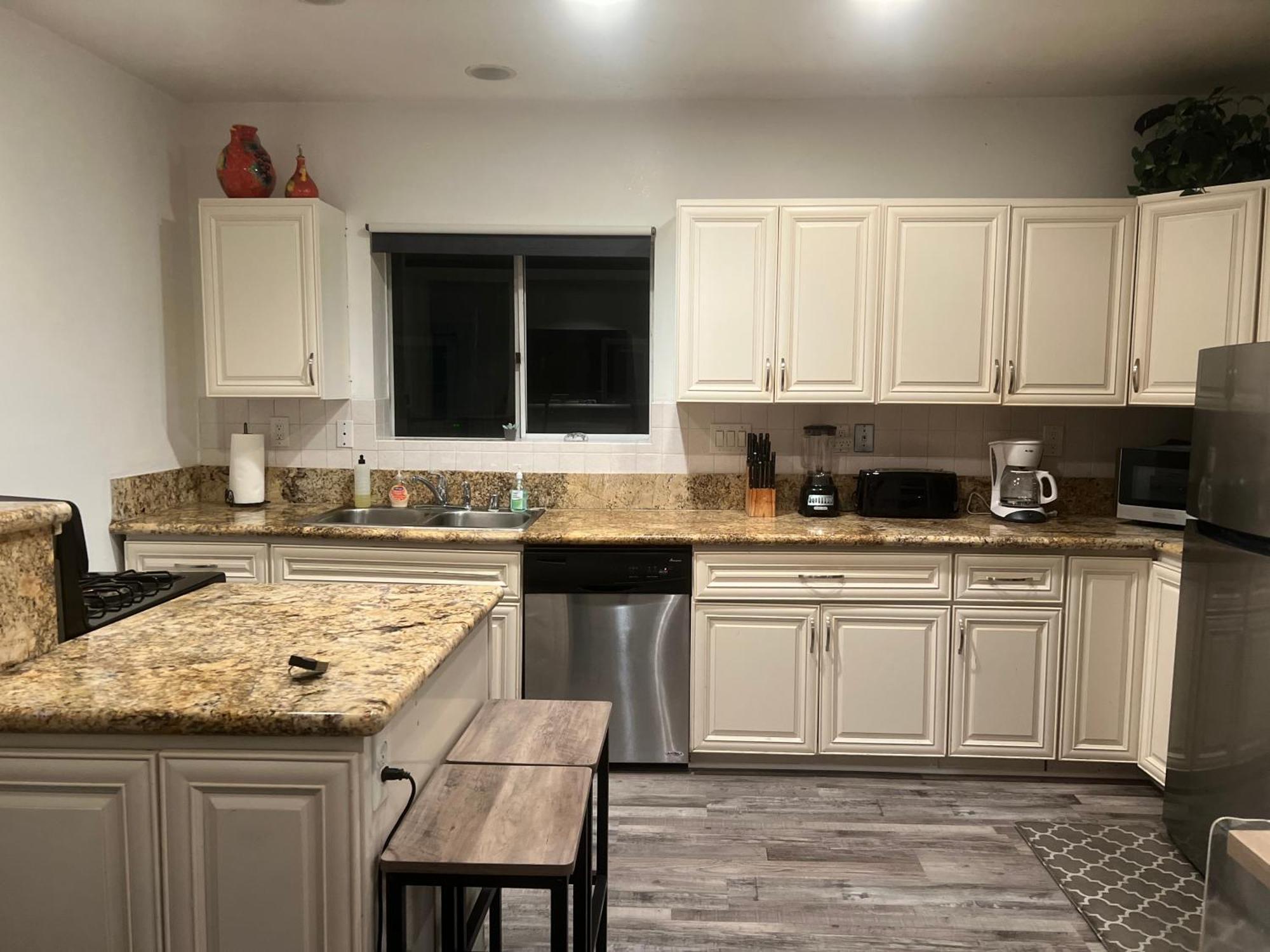 Ocean View 5 Bedroom With 3 Decks And Casa de férias San Diego